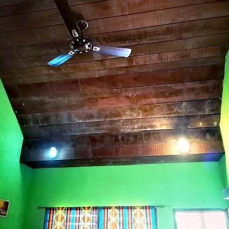 Scorpion Hill Lodge Busua Rom bilde